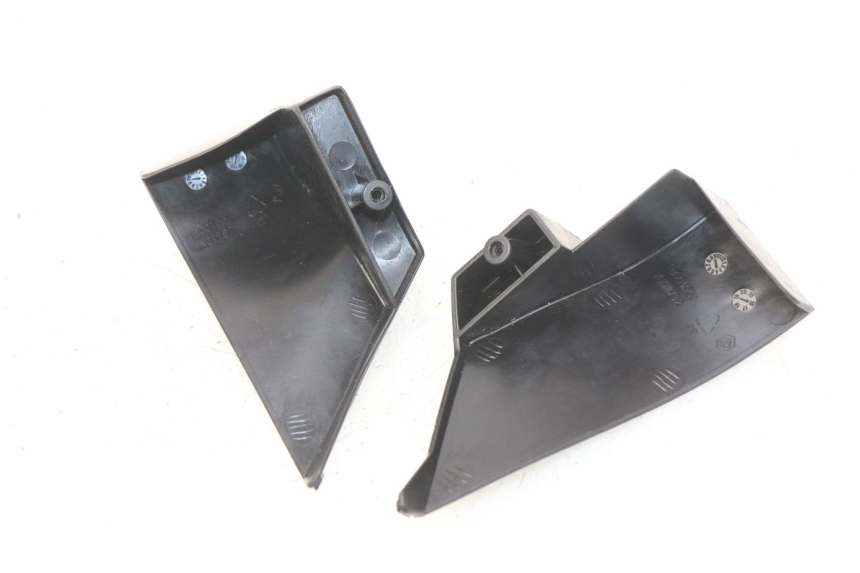 photo de SEITENRAHMENABDECKUNG PIAGGIO LIBERTY IGET S 125 (2016 - 2020) - Zoom auf Gebrauchszustand