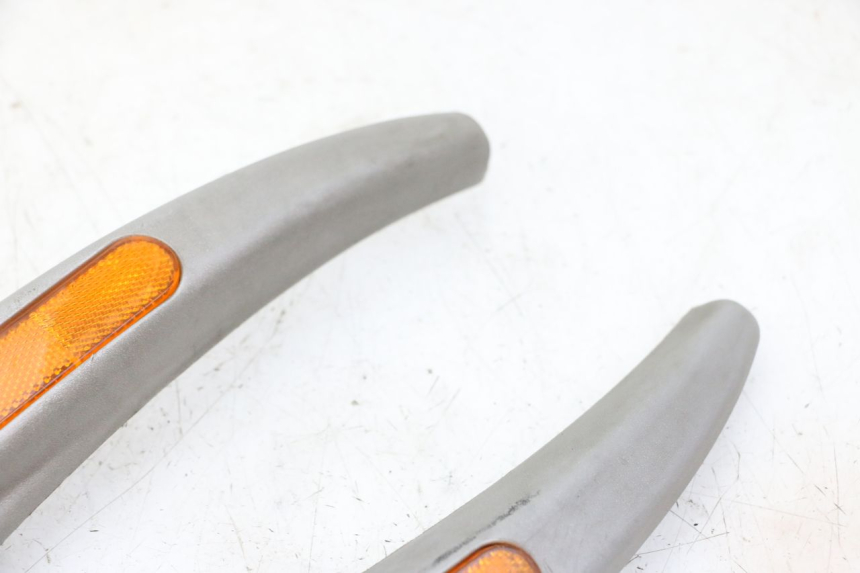 photo de RAHMENABDECKUNG PIAGGIO LIBERTY 125 (1998 - 2008) - Geprüftes Gebrauchtteil