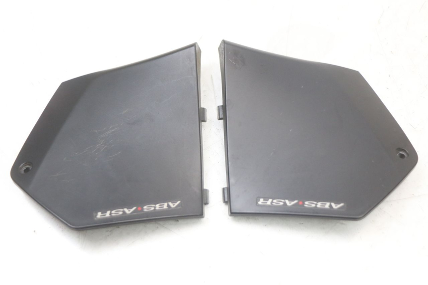 photo de RAHMENABDECKUNG PIAGGIO MP3 HPE 350 (2018 - 2020) - Detailansicht des Bauteils