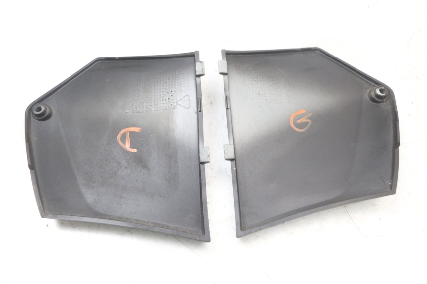 photo de RAHMENABDECKUNG PIAGGIO MP3 HPE 350 (2018 - 2020) - Zoom auf Gebrauchszustand