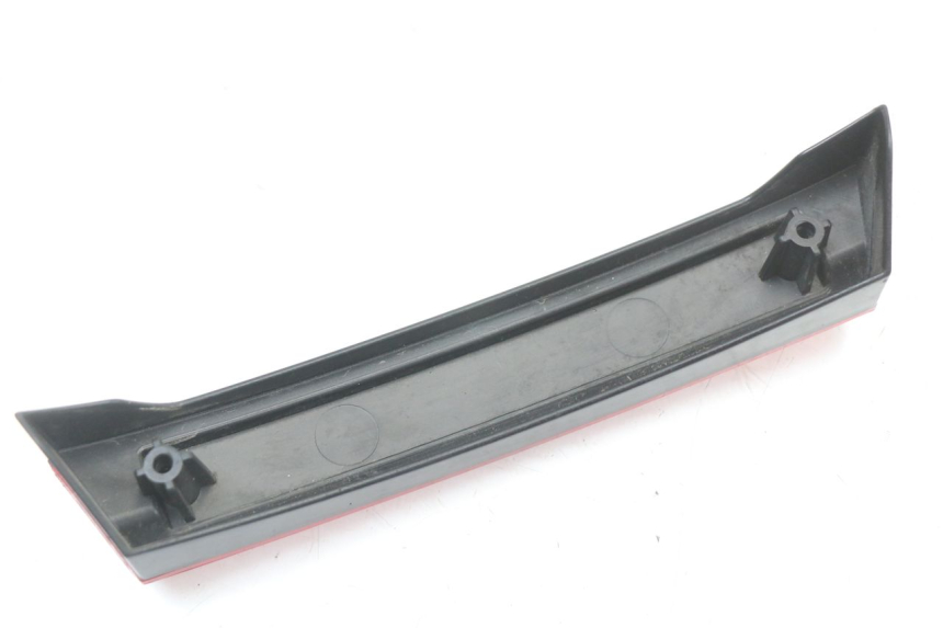 photo de RAHMENABDECKUNG PIAGGIO MP3 125 (2006 - 2014) - Details der Befestigungspunkte