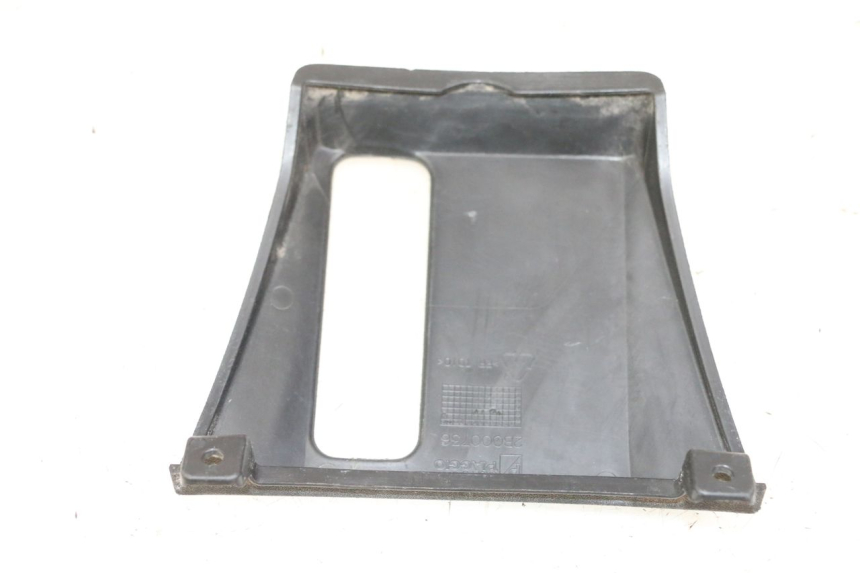 photo de RAHMENABDECKUNG PIAGGIO MP3 500 (2014 - 2017) - Detailansicht des Bauteils