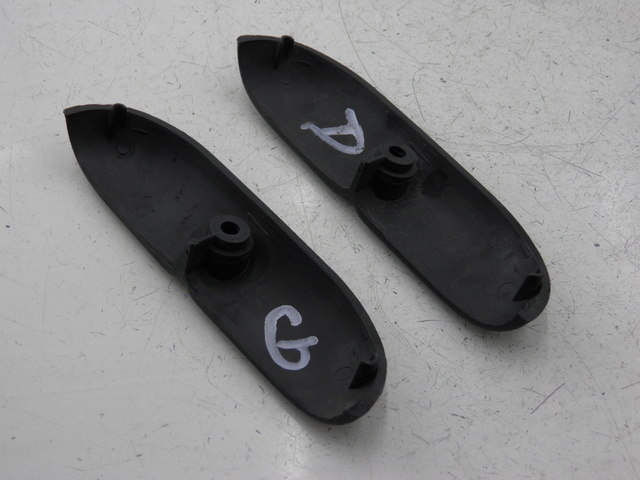 photo de RAHMENABDECKUNG PIAGGIO SUPER LX 125 (2000 - 2003) - Detailansicht des Bauteils