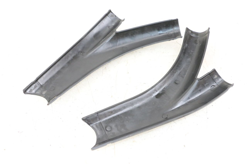 photo de RAHMENABDECKUNG APOLLO RFZ 140 - Detailansicht des Bauteils