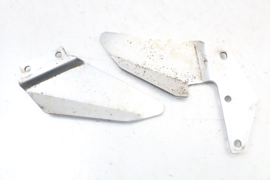 photo de RAHMENABDECKUNG SUZUKI GS F 500 (2004 - 2007) - Alternative Perspektive