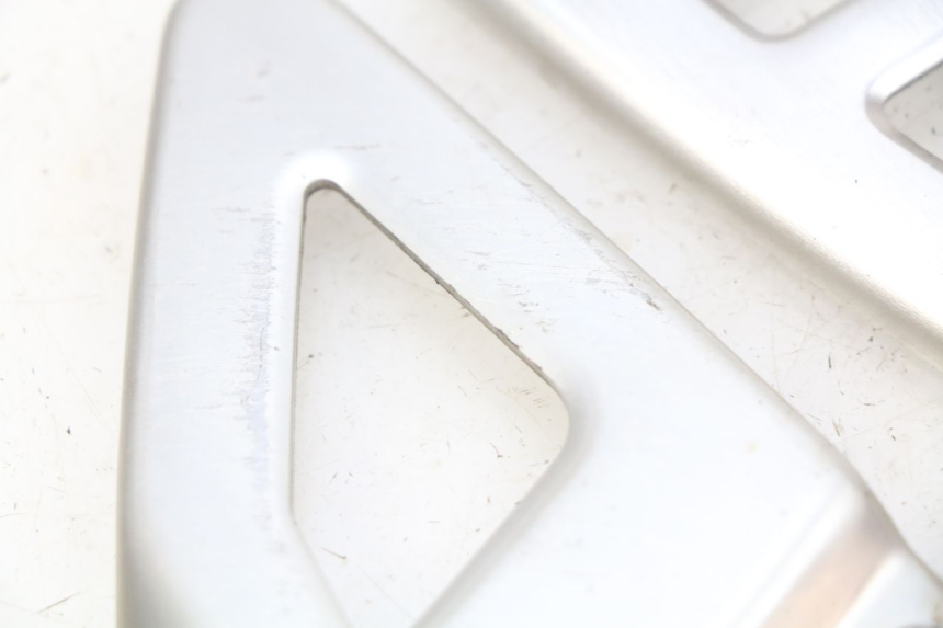 photo de SEITENRAHMENABDECKUNG SUZUKI SV N 650 (1999 - 2002) - Technische Nahaufnahme