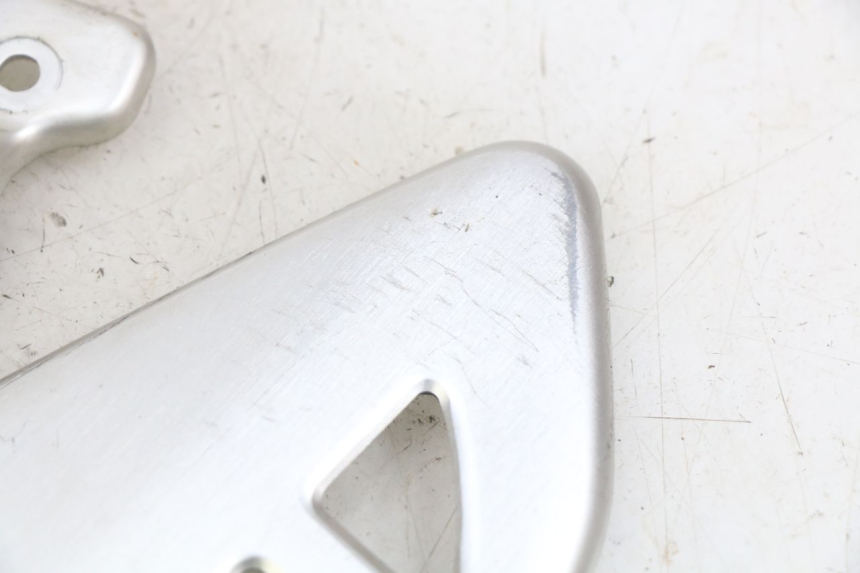 photo de SEITENRAHMENABDECKUNG SUZUKI SV N 650 (1999 - 2002) - Detailansicht des Bauteils