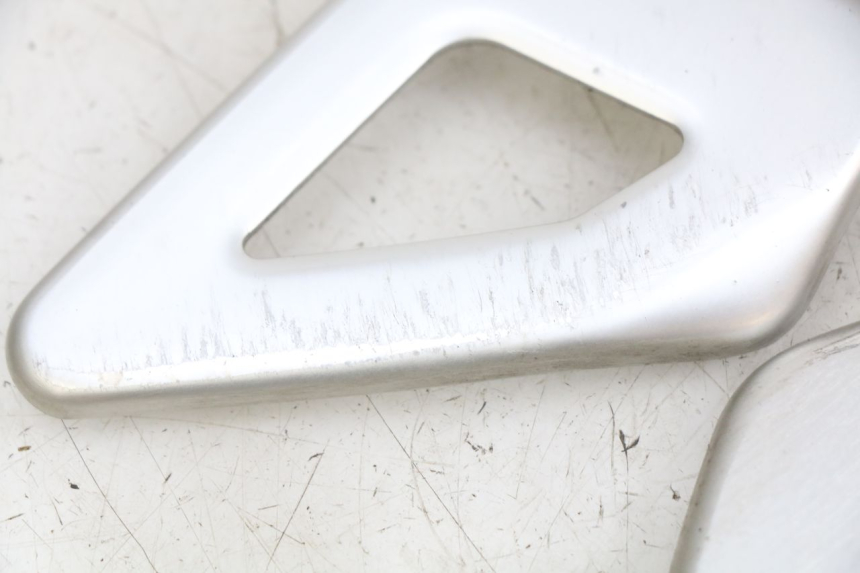 photo de SEITENRAHMENABDECKUNG SUZUKI SV N 650 (1999 - 2002) - Alternative Perspektive