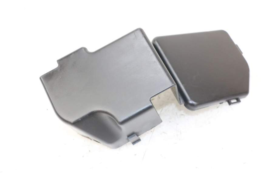 photo de RAHMENABDECKUNG YAMAHA FZS FAZER 600 (2001 - 2003) - Zoom auf Gebrauchszustand