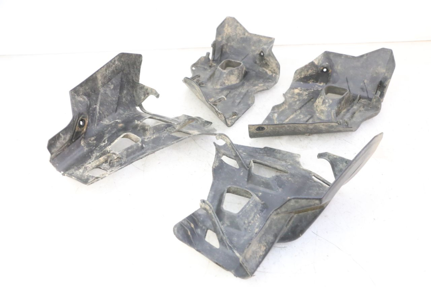 photo de RAHMENABDECKUNG YAMAHA YFM GRIZZLY 550 (2008 - 2015) - Zoom auf Komponenten