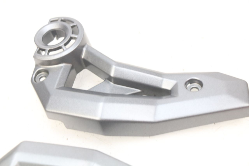 photo de SEITENRAHMENABDECKUNG KAWASAKI Z 650 (2016 - 2019) - Zoom auf Gebrauchszustand