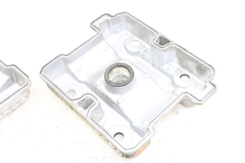 photo de Ventildeckel HYOSUNG GV AQUILA 125 (2000 - 2009) - Oberflächenzustand und Material