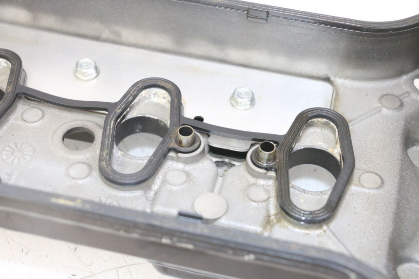 photo de VENTILDECKEL HONDA CB R 1000 (2018 - 2023) - Details der Befestigungspunkte