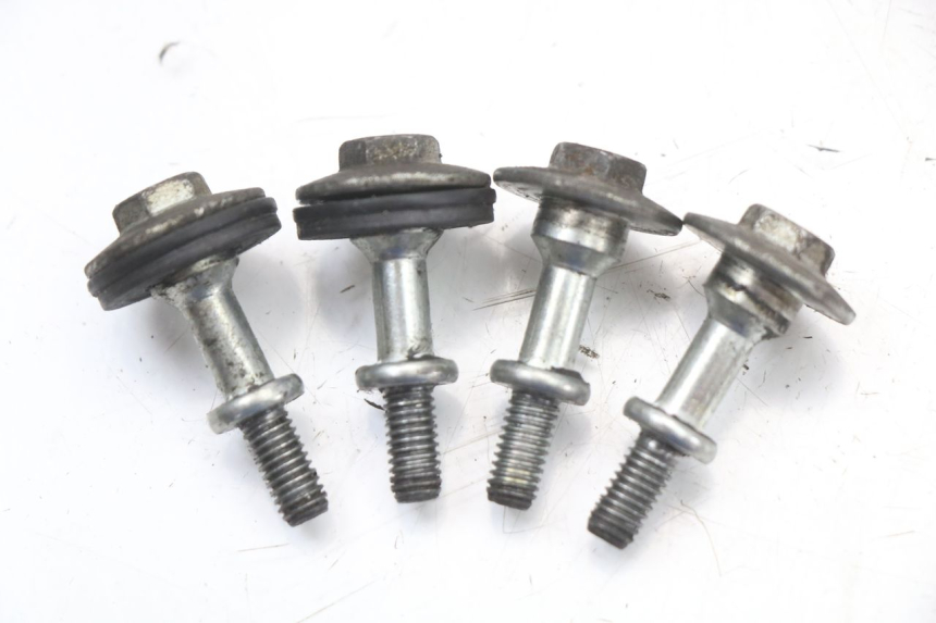 photo de VENTILDECKEL PIAGGIO FLY 4T 50 (2004 - 2010) - Details der Befestigungspunkte