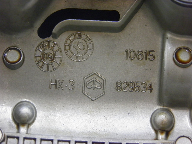 photo de VENTILDECKEL PIAGGIO XEVO - X EVO 125 (2010 - 2015) - Detailansicht des Bauteils