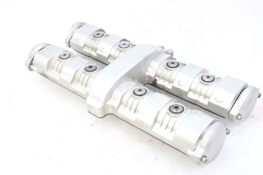 photo de VENTILDECKEL YAMAHA FZS FAZER 600 (2001 - 2003) - Details der Befestigungspunkte