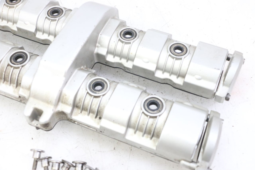 photo de VENTILDECKEL YAMAHA FZS FAZER 600 (2001 - 2003) - Kennzeichnungen und Originalreferenzen