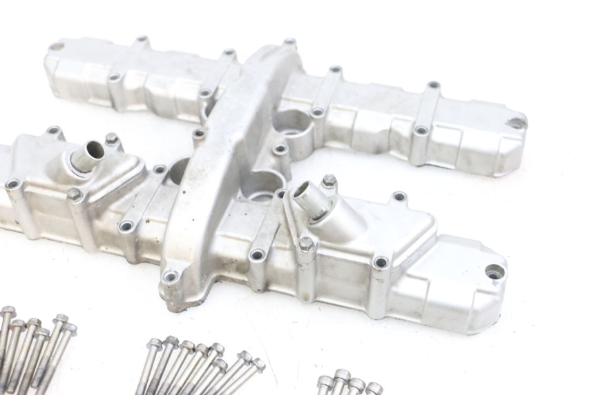 photo de VENTILDECKEL KAWASAKI ZR 7 750 (1999 - 2004) - Technische Nahaufnahme