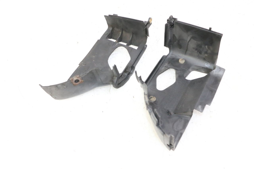 photo de ZYLINDERABDECKUNG KYMCO AGILITY 4T 50 (2018 - 2022) - Details der Befestigungspunkte