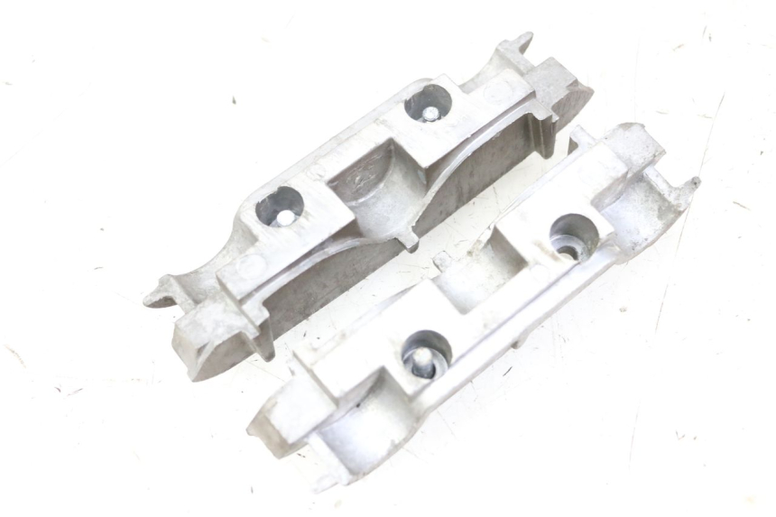 photo de ZYLINDER ABDECKUNG HYOSUNG GTR 125 (2006 - 2008) - Detailansicht des Bauteils