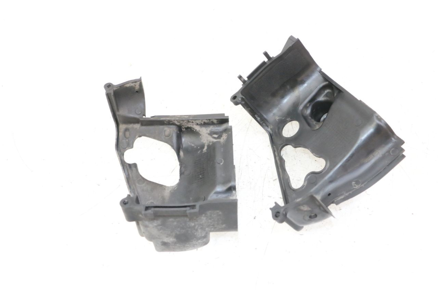 photo de ZYLINDERABDECKUNG PIAGGIO ZIP 4T 50 (2018 - 2020) - Details der Befestigungspunkte