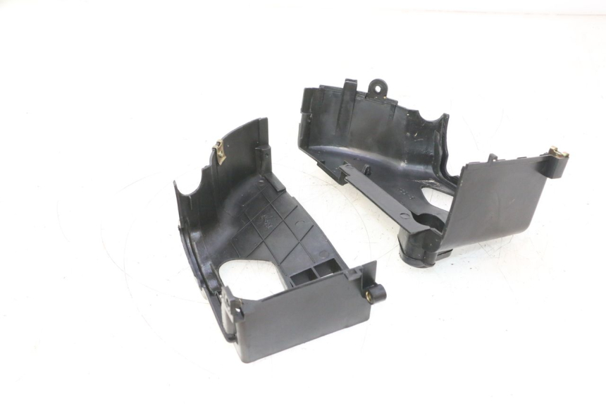 photo de ZYLINDER ABDECKUNG JM MOTORS SANTANA 50 (2014 - 2023) - Details der Befestigungspunkte