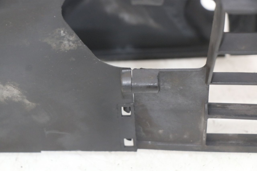 photo de ZYLINDERABDECKUNG SYM SYMPHONY 125 (2009 - 2015) - Details der Befestigungspunkte