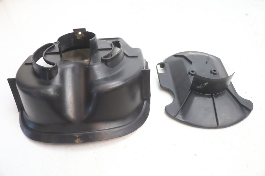 photo de GABEL VERKLEIDUNG MBK BOOSTER SPIRIT 50 (1996 - 1999) - Detailansicht des Bauteils
