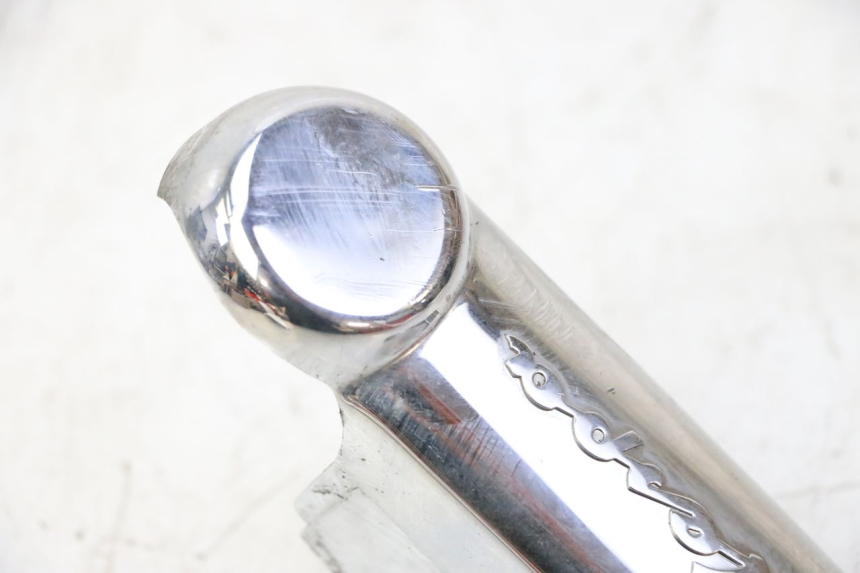 photo de GABEL VERKLEIDUNG PIAGGIO LXV 4T 50 (2009 - 2013) - Details der Befestigungspunkte