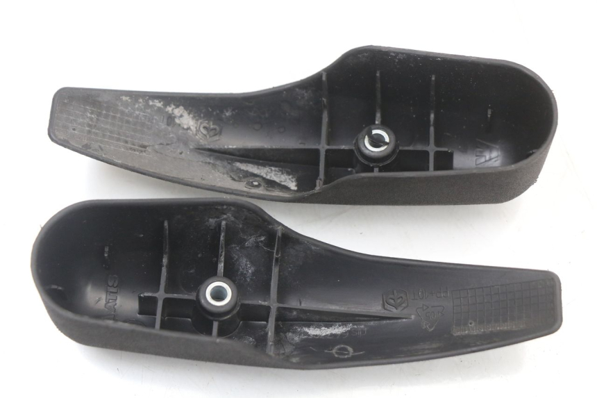 photo de GABEL VERKLEIDUNG PIAGGIO MP3 125 (2006 - 2014) - Detailansicht des Bauteils