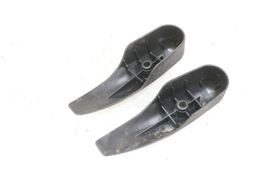 photo de GABEL VERKLEIDUNG PIAGGIO MP3 125 (2006 - 2014) - Detailansicht des Bauteils