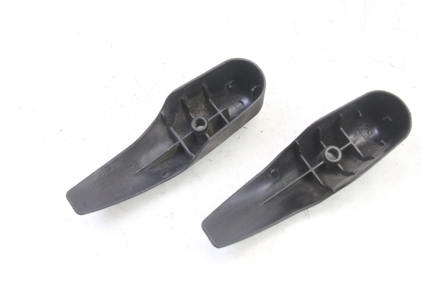 photo de GABEL VERKLEIDUNG PIAGGIO MP3 500 (2014 - 2017) - Technische Nahaufnahme