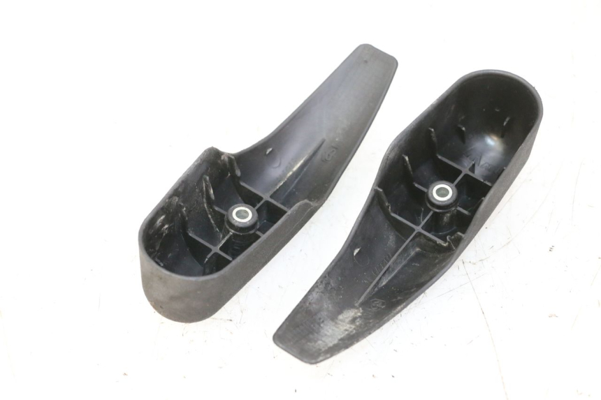 photo de GABEL VERKLEIDUNG PIAGGIO MP3 500 (2011 - 2015) - Zoom auf Gebrauchszustand