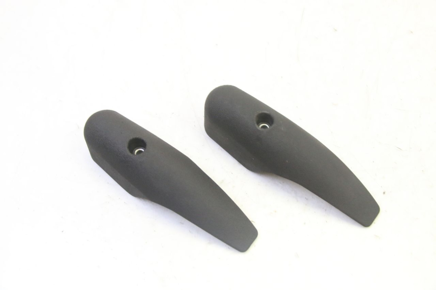 photo de GABEL VERKLEIDUNG PIAGGIO MP3 125 (2006 - 2014) - Detailansicht des Bauteils