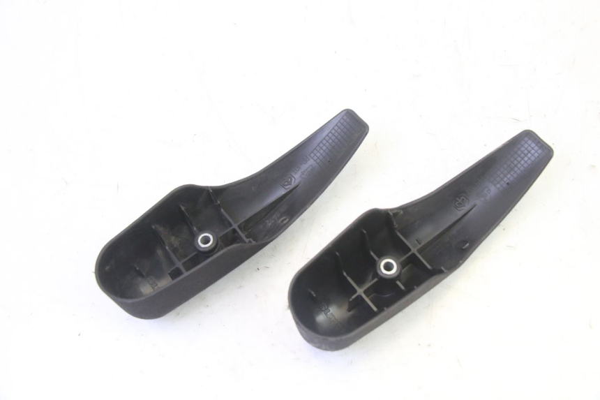 photo de GABEL VERKLEIDUNG PIAGGIO MP3 125 (2006 - 2014) - Technische Nahaufnahme