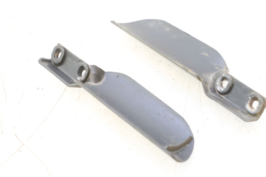 photo de GABEL VERKLEIDUNG PIAGGIO TYPHOON 50 (2000 - 2009) - Detailansicht des Bauteils