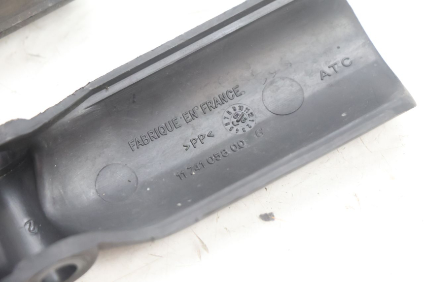 photo de GABEL VERKLEIDUNG PEUGEOT VIVACITY 100 (1999 - 2008) - Technische Nahaufnahme