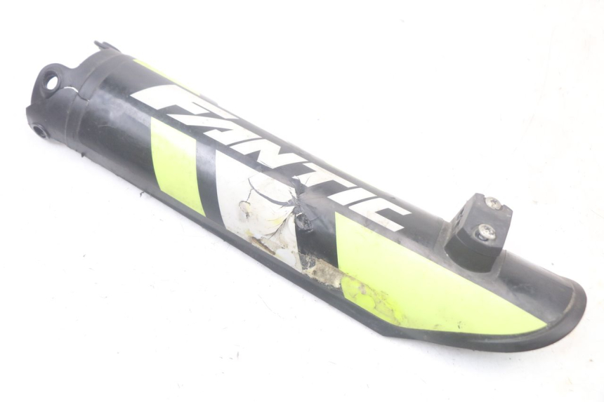 photo de GABELVERKLEIDUNG FANTIC XM PERFORMANCE 2T 50 (2021 - 2022) - Details der Befestigungspunkte