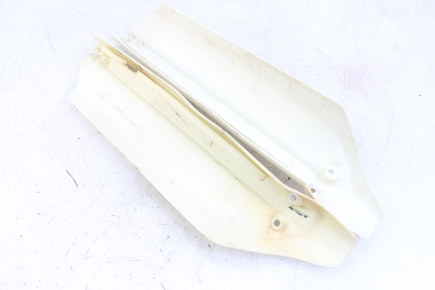 photo de GABEL VERKLEIDUNG HYOSUNG XRX 125 (2000 - 2008) - Detailansicht des Bauteils