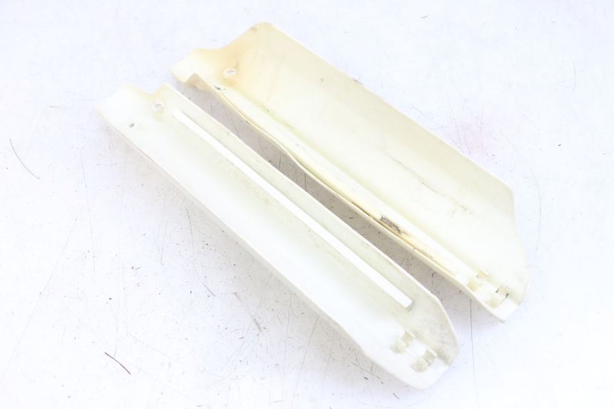 photo de GABEL VERKLEIDUNG HYOSUNG XRX 125 (2000 - 2008) - Zoom auf Gebrauchszustand