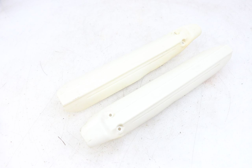 photo de GABEL VERKLEIDUNG HYOSUNG XRX 125 (2000 - 2008) - Details der Befestigungspunkte