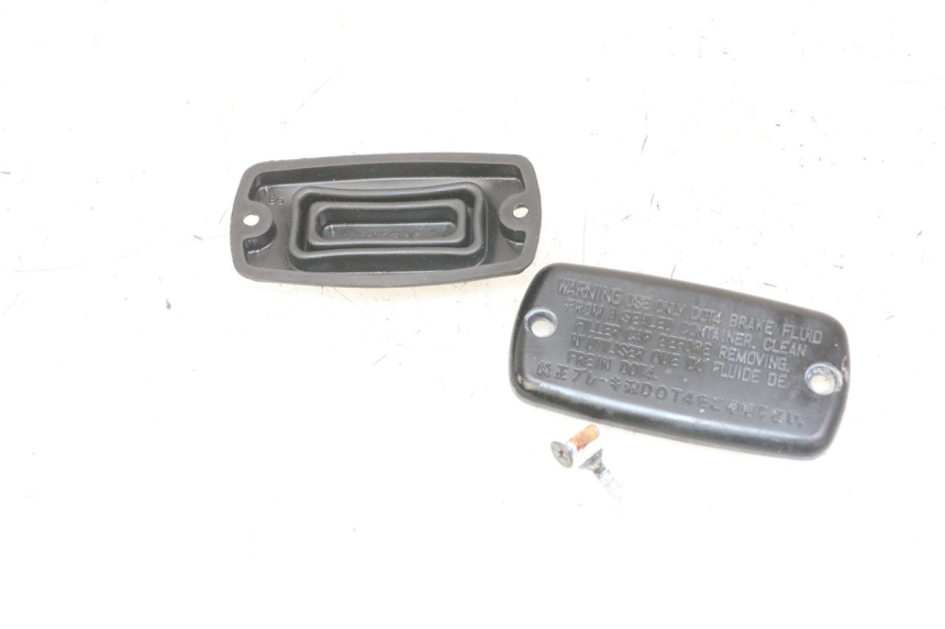 photo de BREMSPUMPE ABDECKUNG HONDA CBF 500 (2004 - 2007) - Technische Nahaufnahme