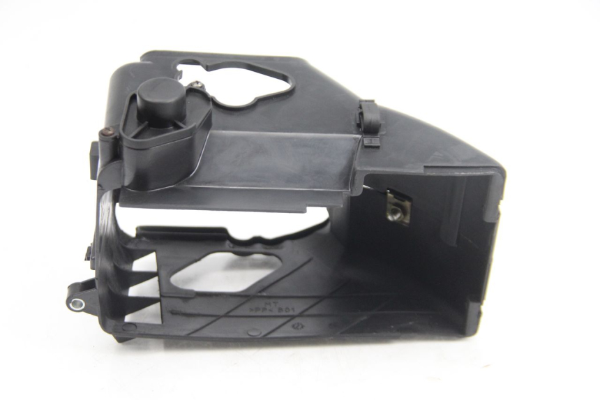 photo de MOTOR ABDECKUNG PEUGEOT KISBEE 4T 50 (2018 - 2022) - Details der Befestigungspunkte