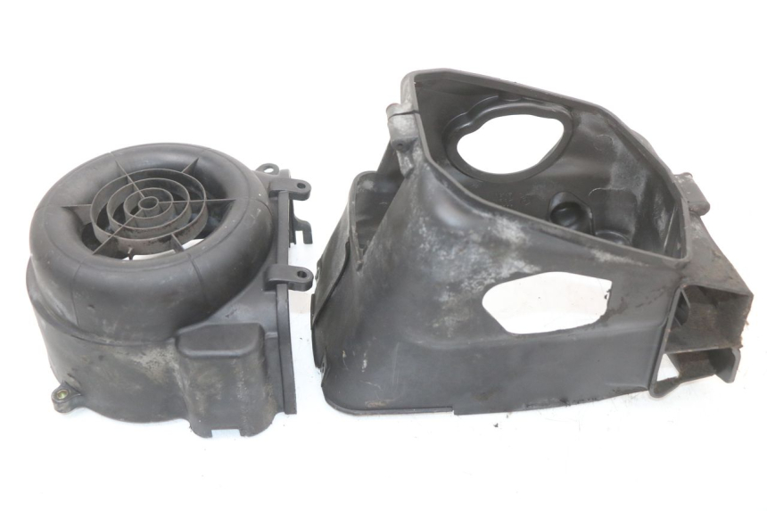 photo de MOTOR ABDECKUNG RENAULT KOURANOS 125 (2001 - 2004) - Details der Befestigungspunkte