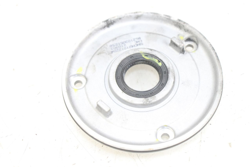 photo de MOTORABDECKUNG PIAGGIO MEDLEY 125 (2016 - 2023) - Detailansicht des Bauteils