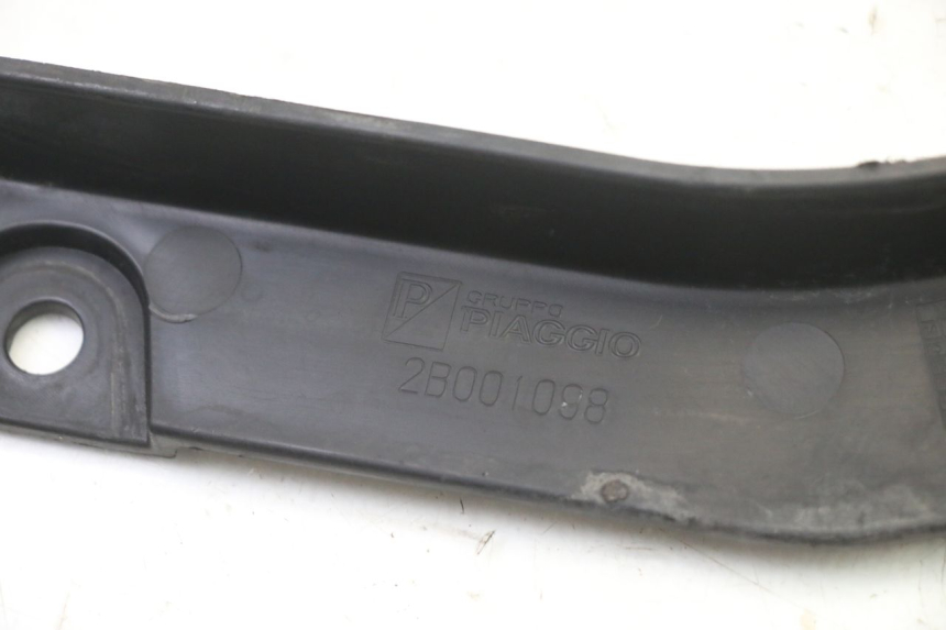 photo de MOTOR ABDECKUNG PIAGGIO MP3 500 (2014 - 2017) - Technische Nahaufnahme