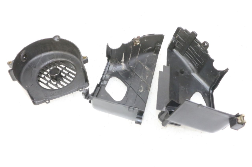 photo de MOTORABDECKUNG PEUGEOT KISBEE 4T 50 (2010 - 2017) - Alternative Perspektive