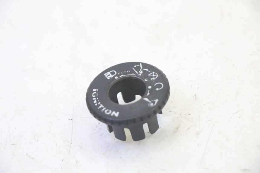 photo de ZÜNDSCHLOSSABDECKUNG QUADRO 4 4D 350 (2015 - 2018) - Detailansicht des Bauteils