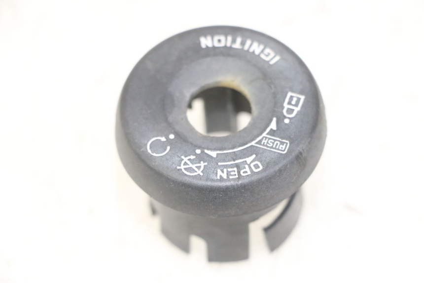 photo de ZÜNDSCHLOSSABDECKUNG MBK BOOSTER SPIRIT NAKED 50 (2004 - 2017) - Hauptansicht