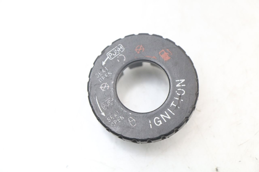 photo de ZÜNDSCHLOSSABDECKUNG KYMCO DINK 4T 50 (2007 - 2018) - Hauptansicht